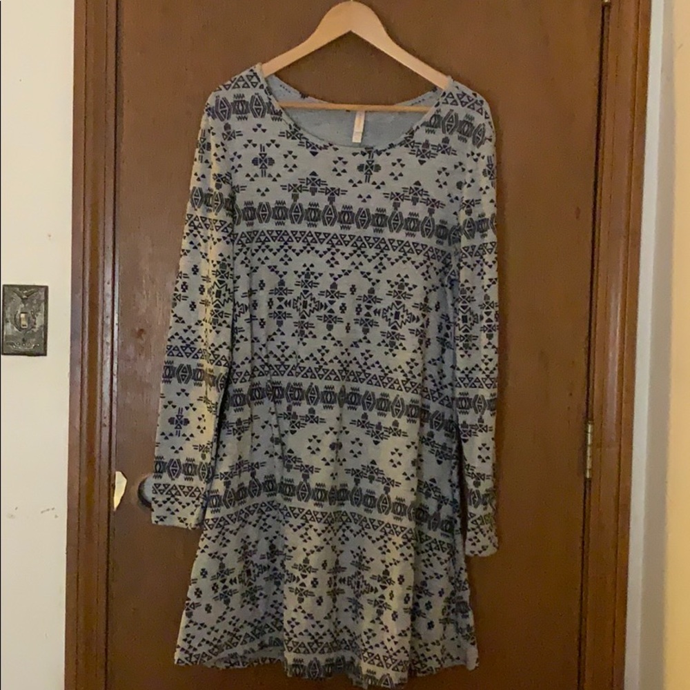 Lightweight long sleeve sweater print dress